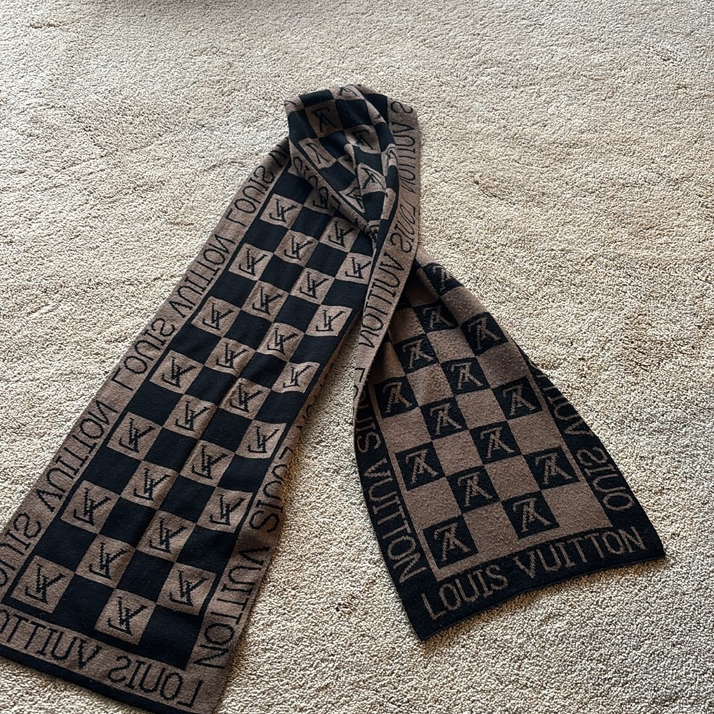 Louis Vuitton vintage wool scarf - Picture 2 of 4